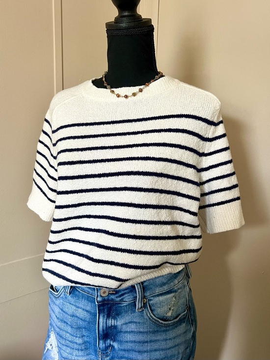 Universal Thread Tops - Universal Thread White and Navy Striped Short Sleeve Sweater Tee